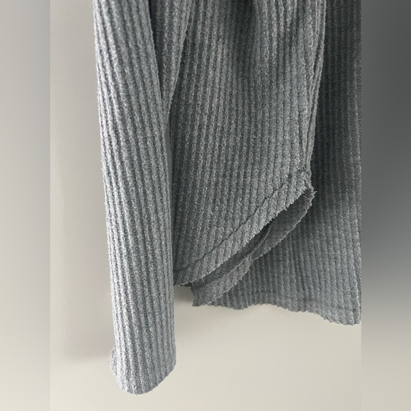 Urban Outfitters Thermal Button Up Top - Picture 4 of 5